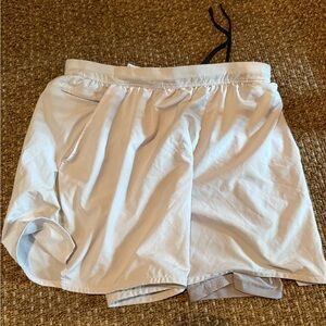 Nike Men's Light Gray Athletic Shorts